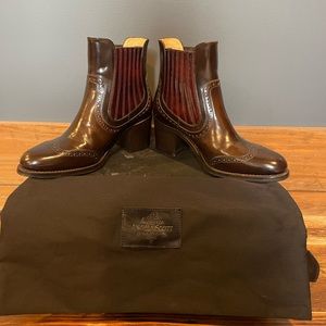 The office of Angela Scott multi bootie